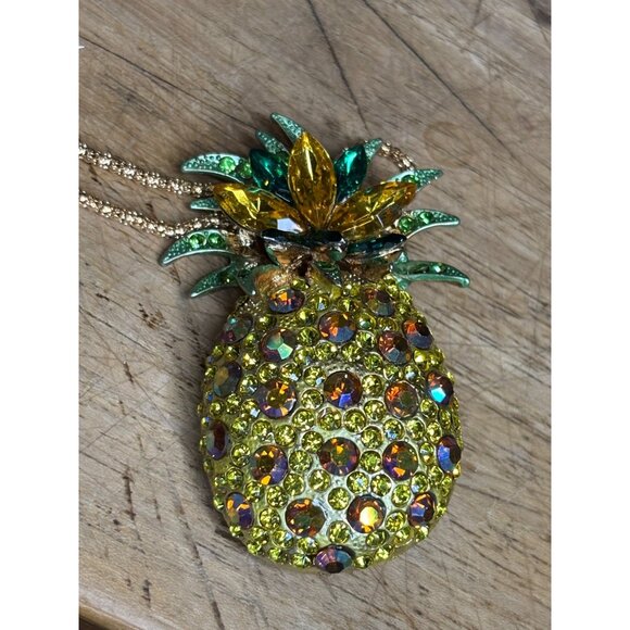 NWT Betsey Johnson Gold-Tone Pineapple Pendant Necklace With Rhinestones Long Ch - Picture 6 of 8